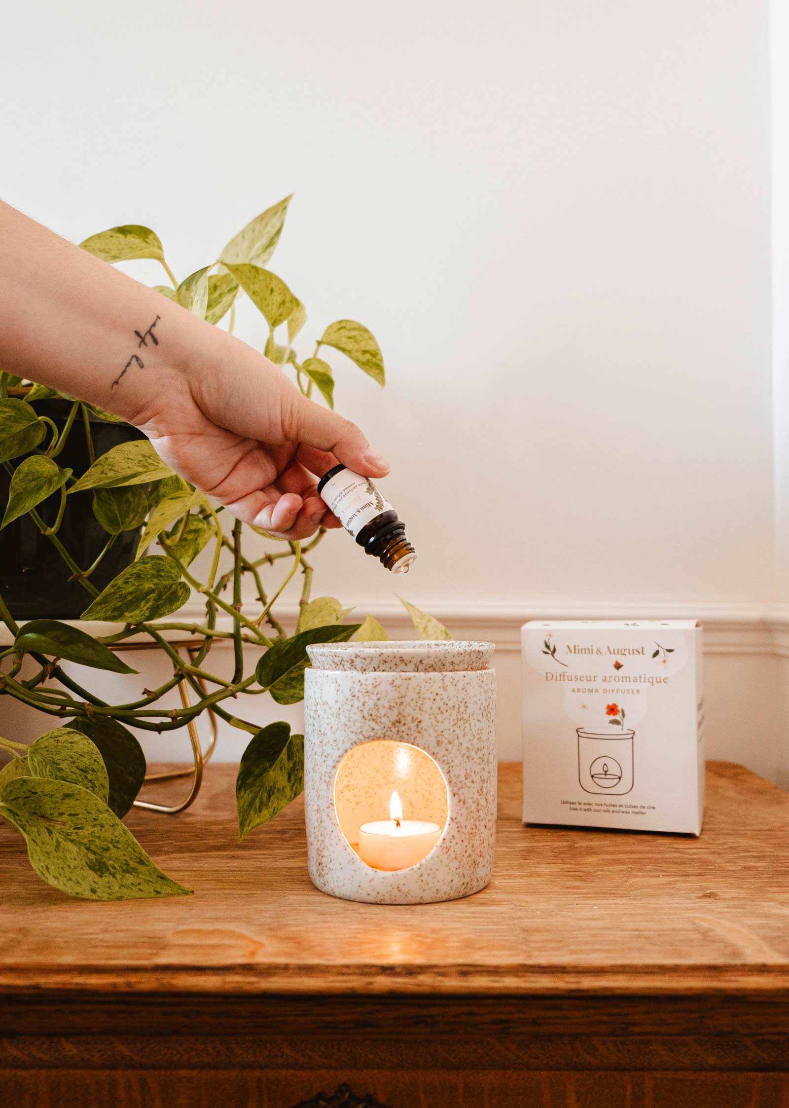 Aromatic Ceramic Diffuser – Tealight Wax Melt & Oil Warmer | Mimi & August
