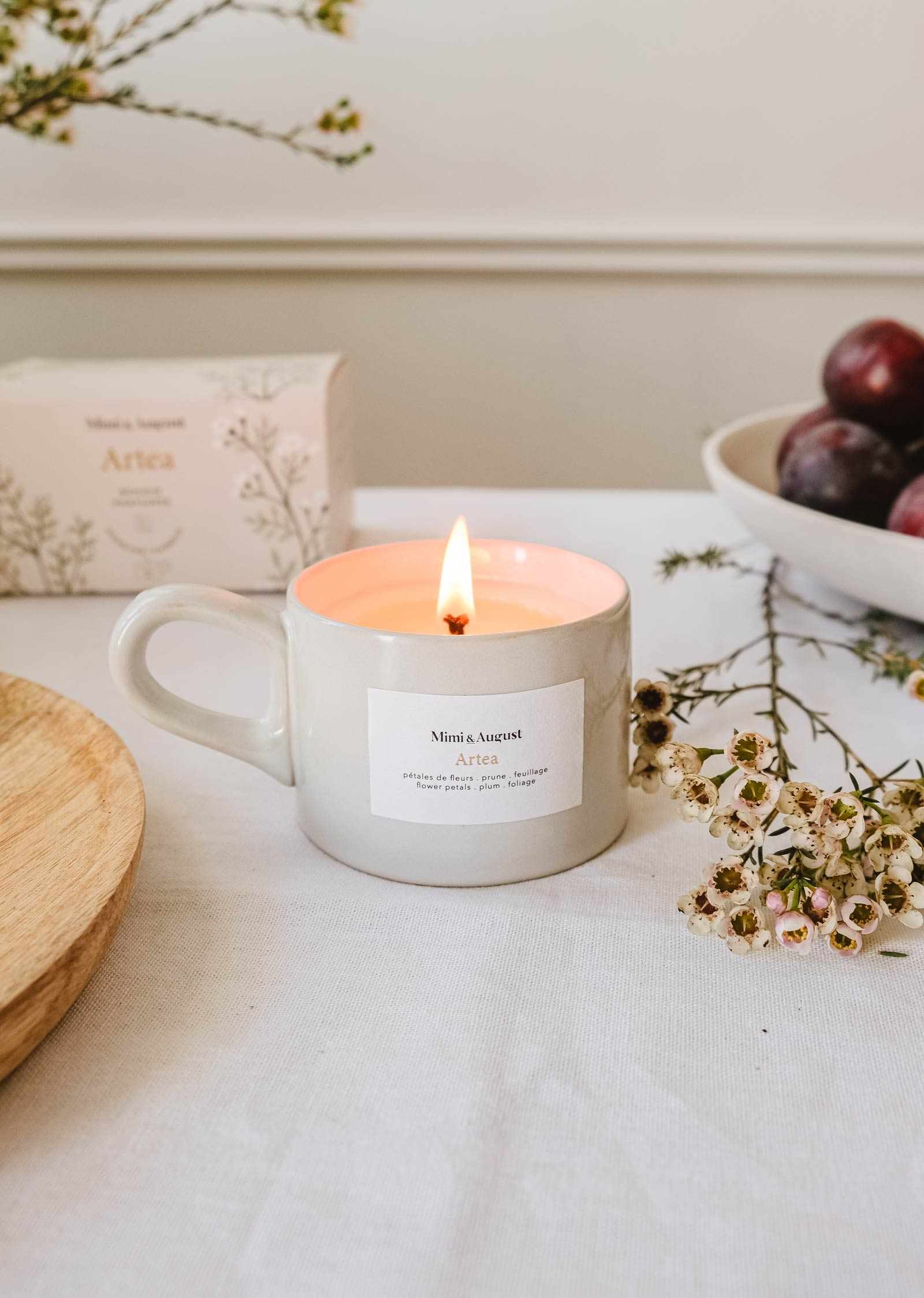 Artea Reusable Soy Candle – Flower Petals, Plum & Foliage | Mimi & August