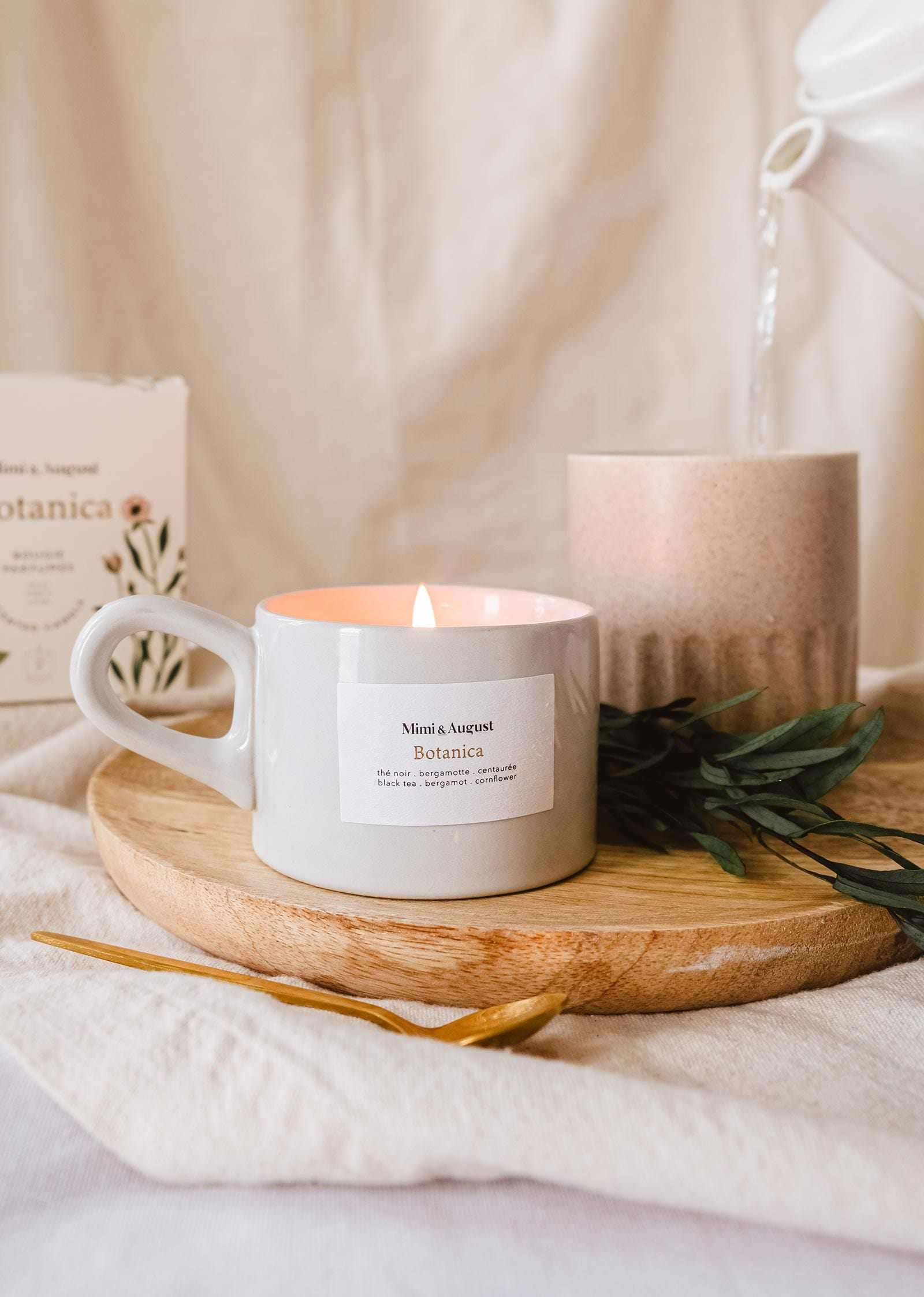 Botanica Reusable Soy Candle – Black Tea, Bergamot & Cornflower | Mimi & August