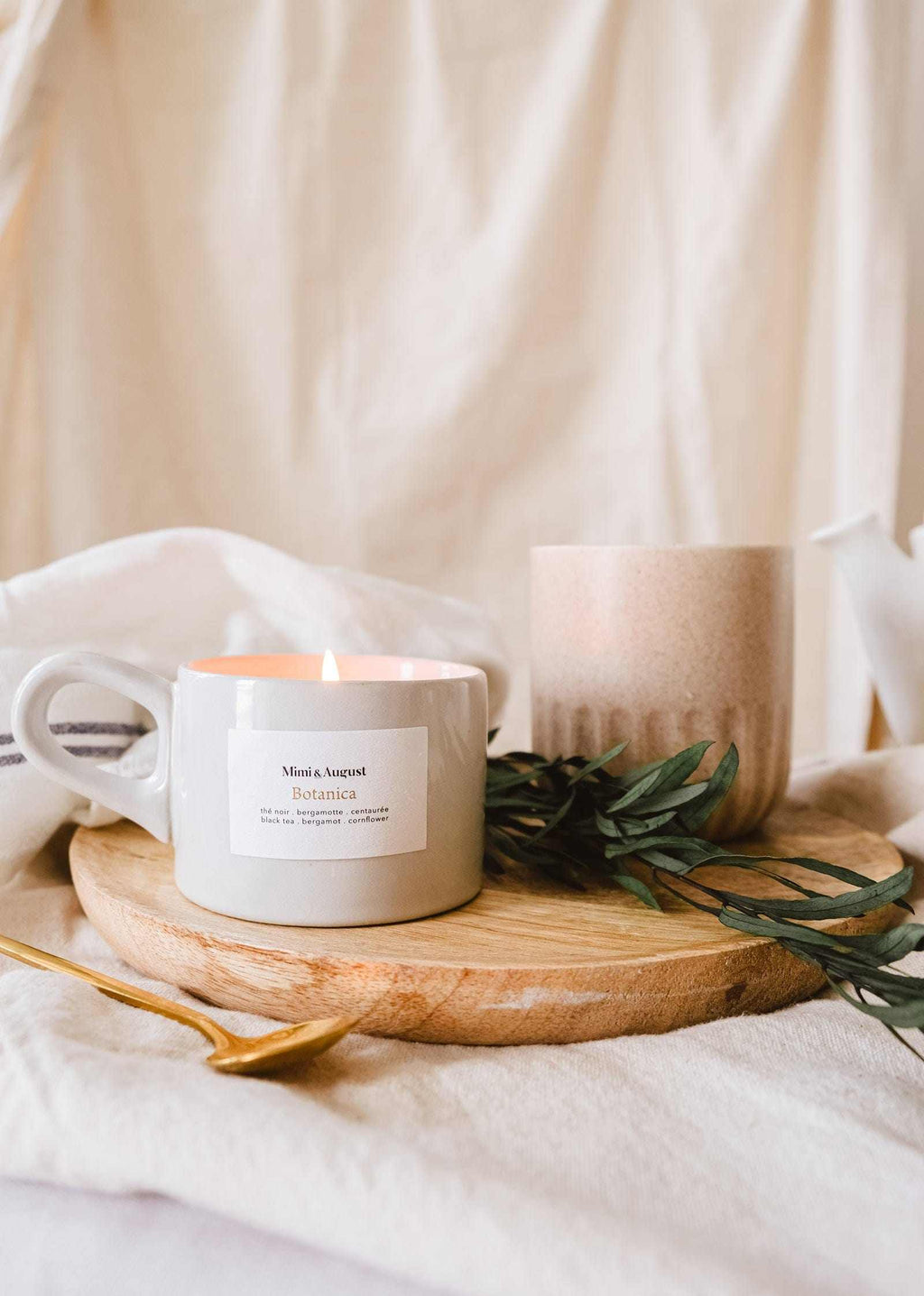 Botanica Reusable Soy Candle – Black Tea, Bergamot & Cornflower | Mimi & August