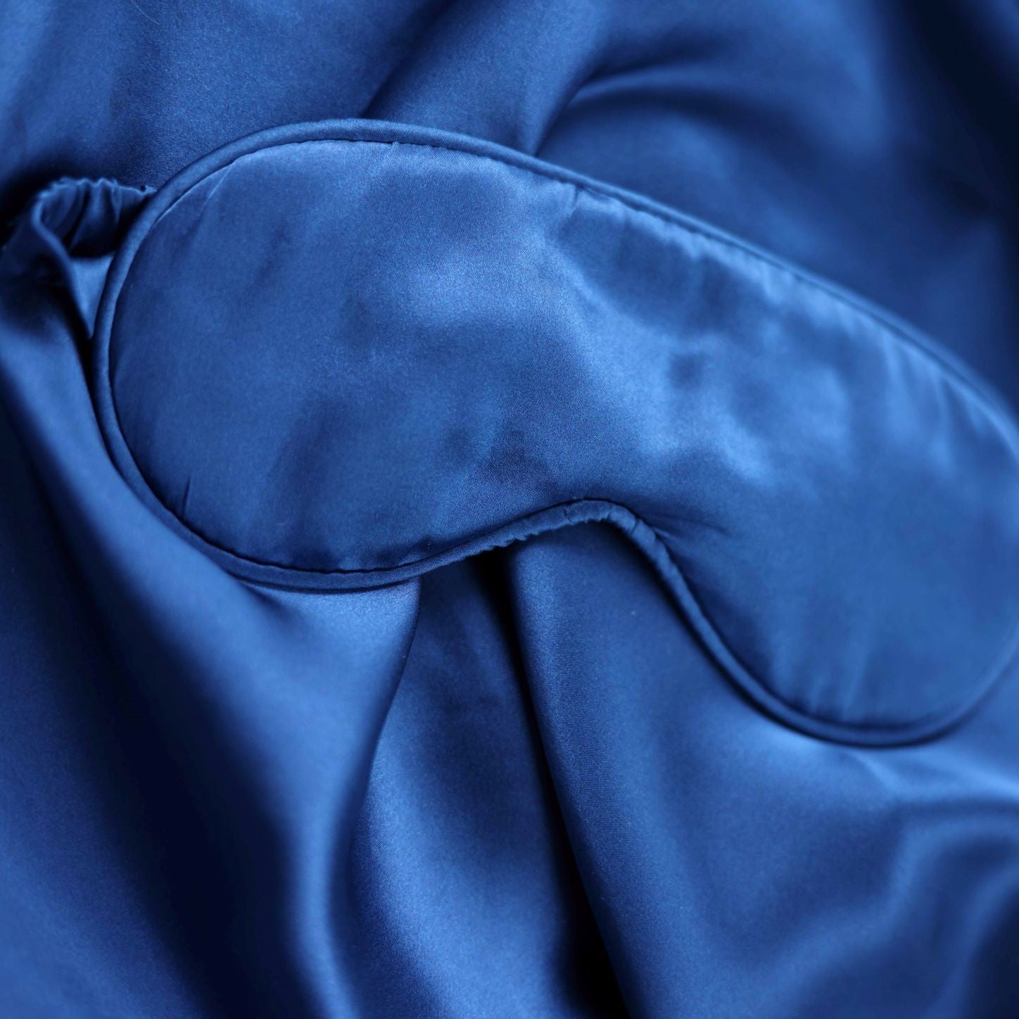 Le masque de sommeil en soie Cloud Nine *NON TOXIQUE*