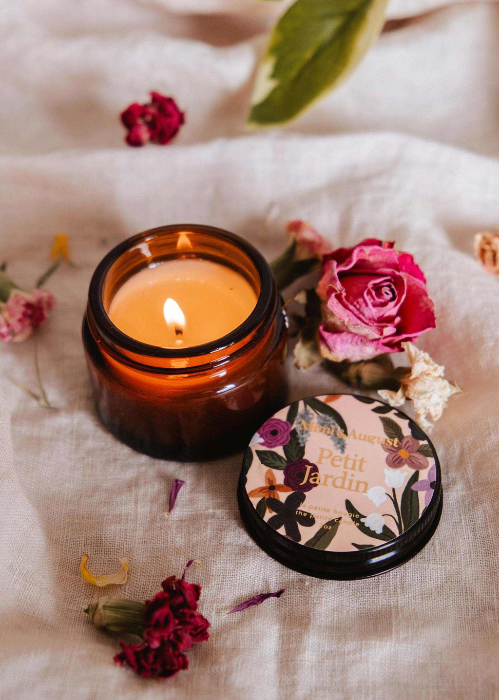 Petit Jardin Soy Candle – Bergamot, Citrus & Lily 2 oz | Mimi & August