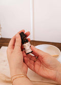 Azalée Scented Oil – White Tea, Jasmine & Cedarwood Diffuser Oil | Mimi & August