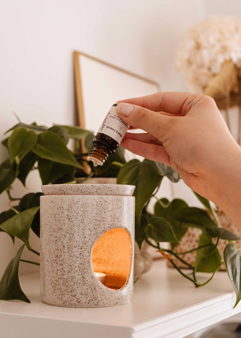 Lilac Scented Oil – Diffuser Oil for Ultrasonic & Ceramic Diffusers | Mimi & August