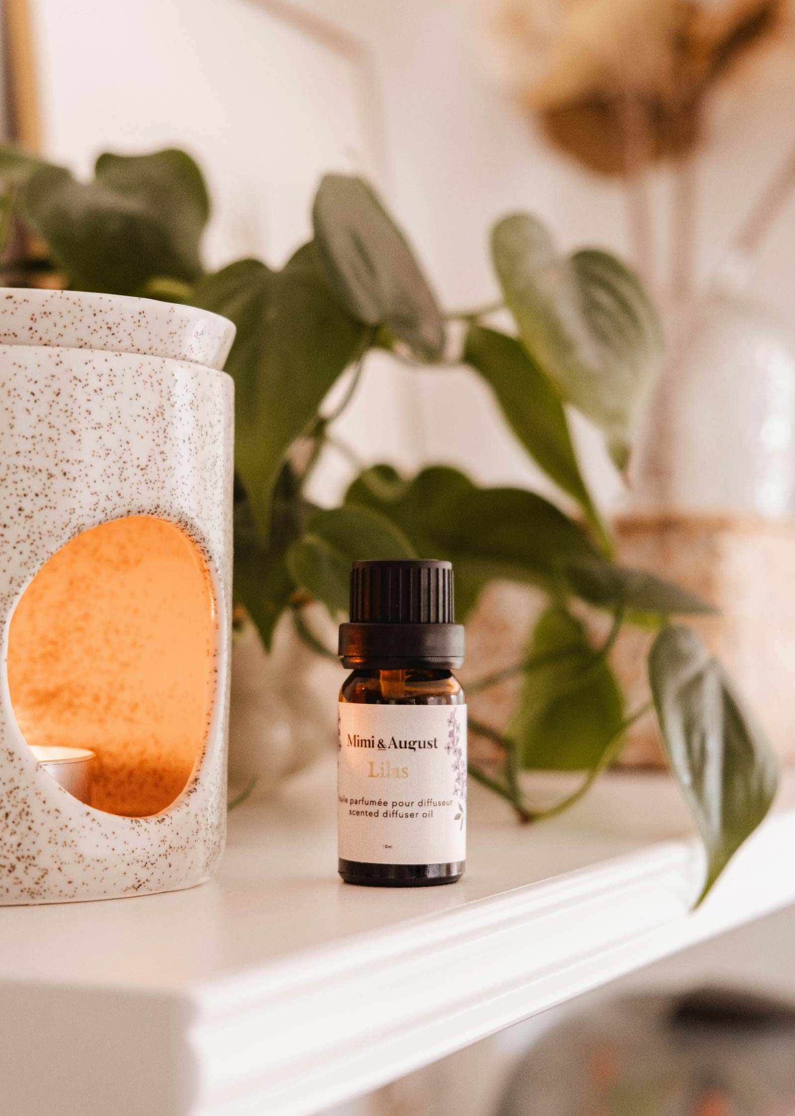 Lilac Scented Oil – Diffuser Oil for Ultrasonic & Ceramic Diffusers | Mimi & August